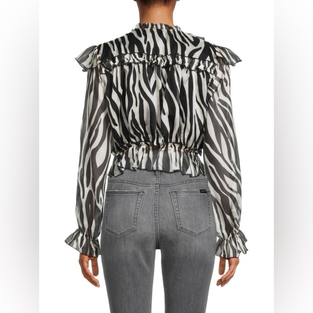 NWT Area Stars Bari Animal Print Crop Top in Animal Print - Picture 2 of 6